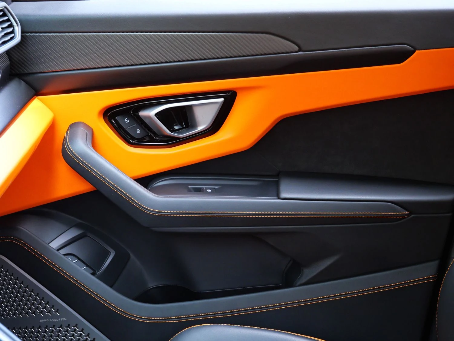 2023 Lamborghini Urus S interior, door panel, Nero Ade