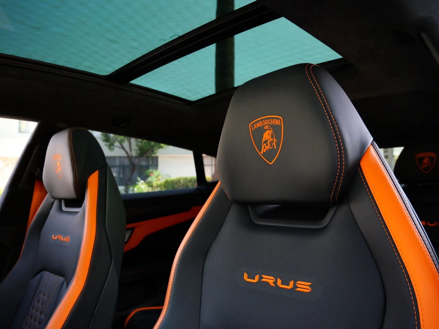 2023 Lamborghini Urus S interior, seats, Nero Ade