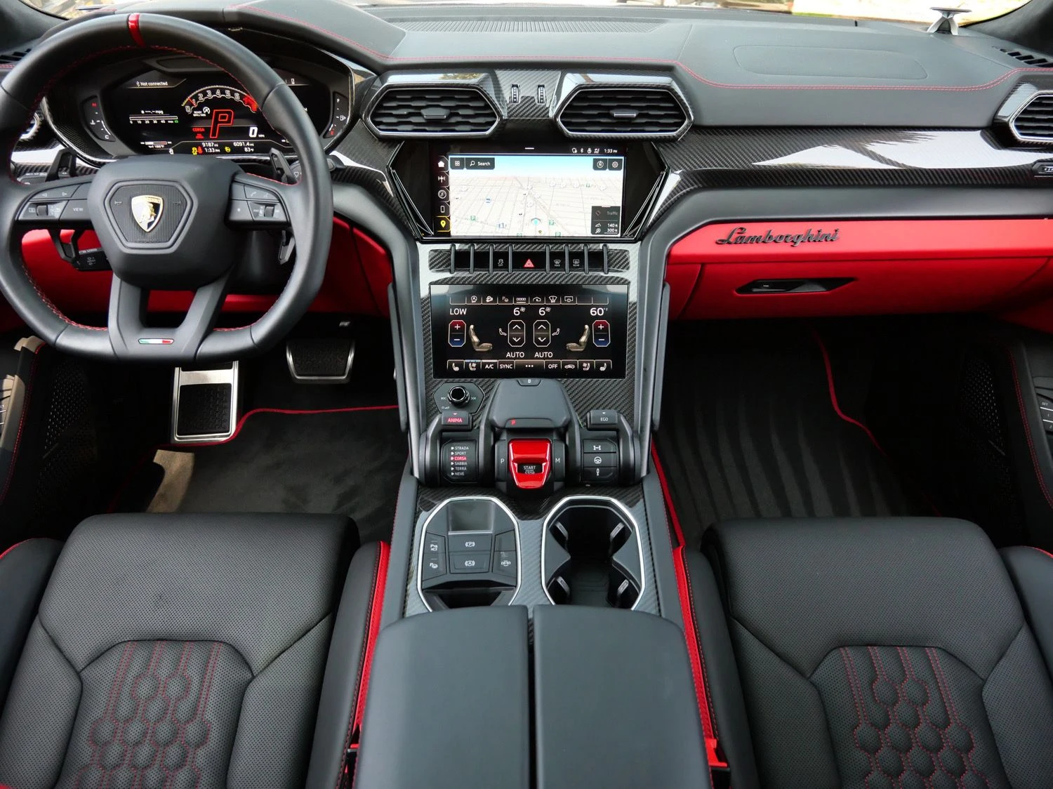 2023 Lamborghini Urus S interior, Nero Ade