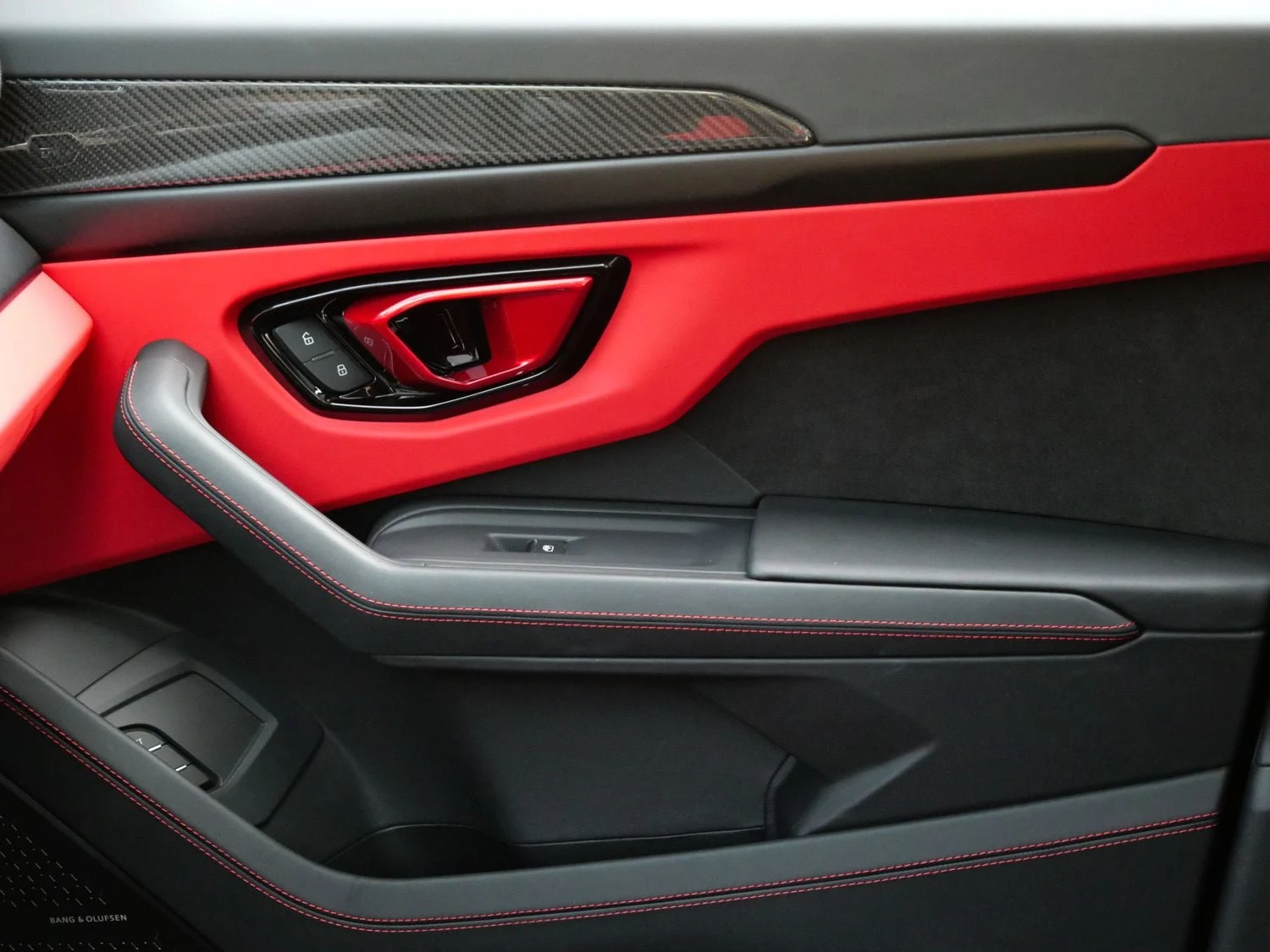 2023 Lamborghini Urus S interior, door panel, Nero Ade