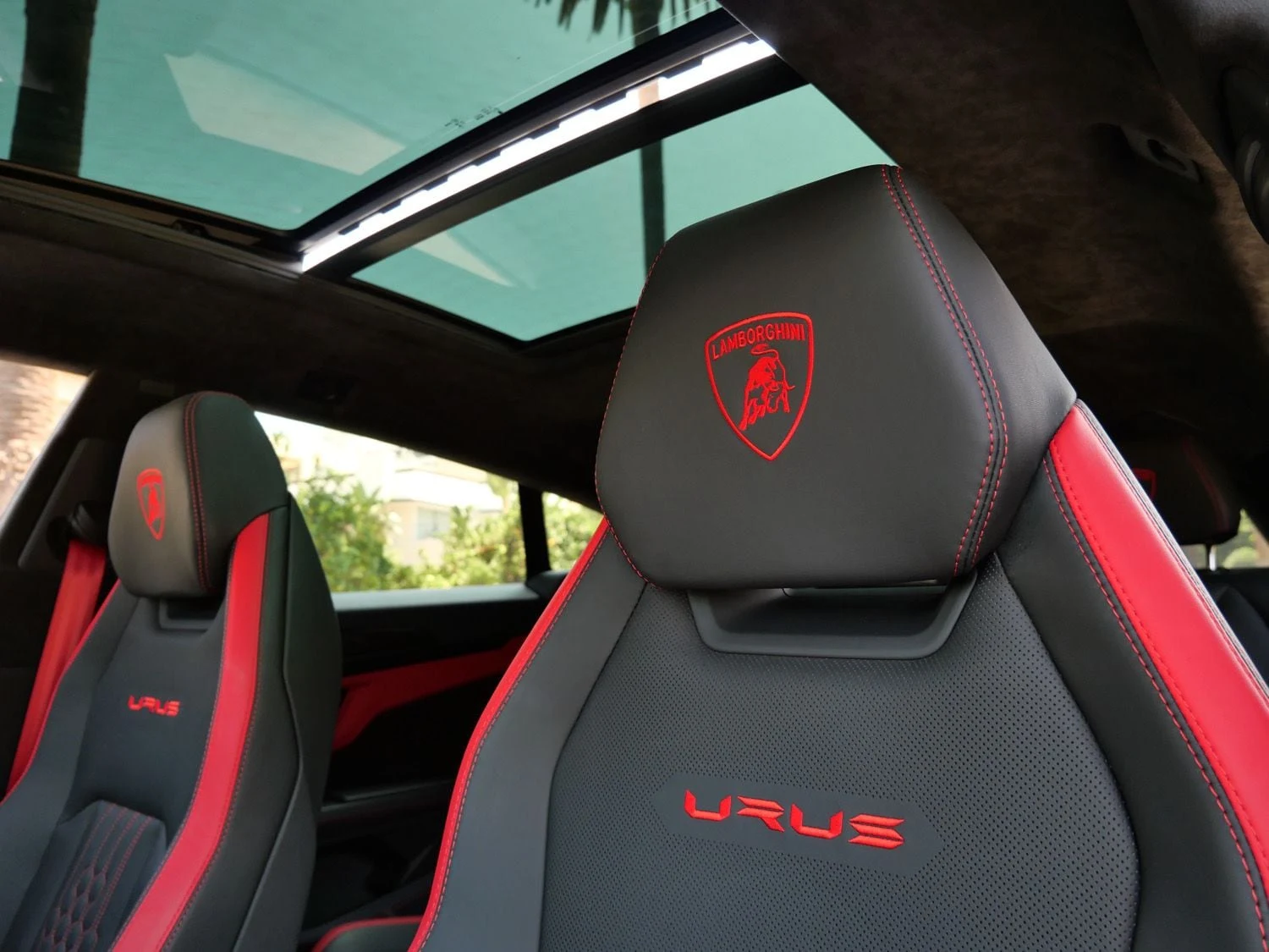 2023 Lamborghini Urus S interior, seats, Nero Ade