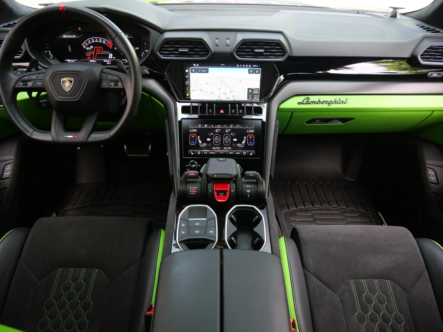 2024 Lamborghini Urus S interior, dashboard, Nero Ade/Verde Fauns