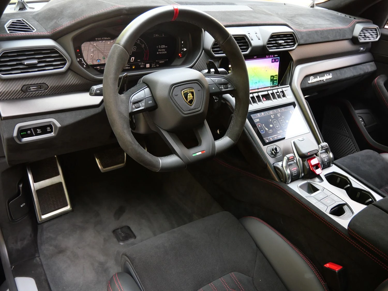 2024 Lamborghini Urus Performante interior, dashboard, Nero Ade/Rosso Alala