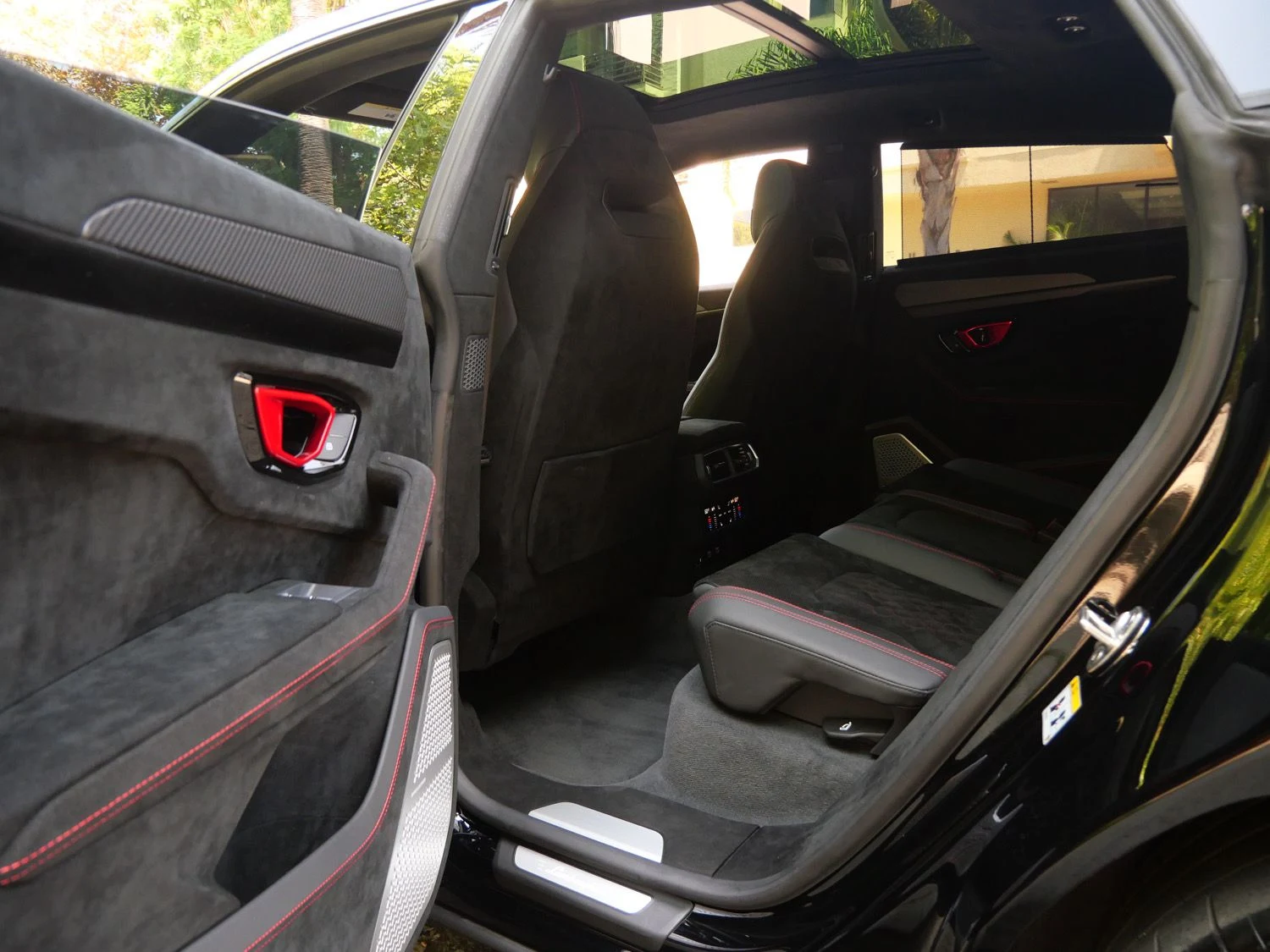 2024 Lamborghini Urus Performante interior, seats, Nero Ade/Rosso Alala