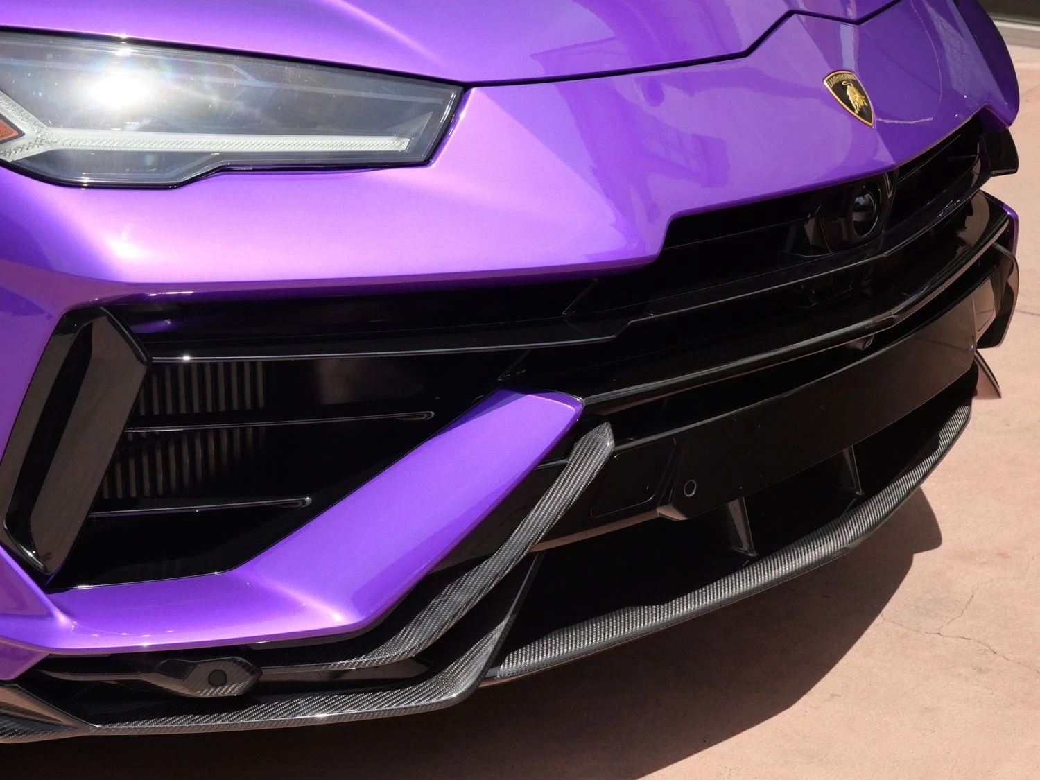 2024 Lamborghini Urus Performante for sale, exterior, Purple