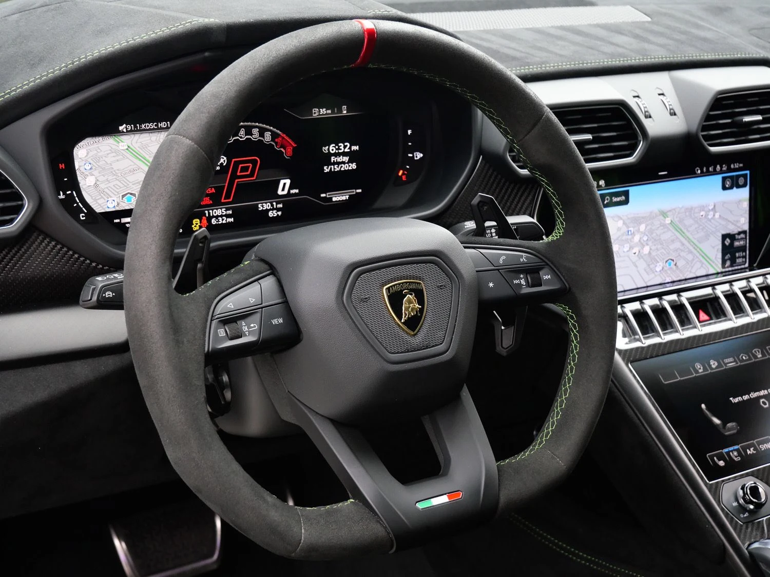 2024 Lamborghini Urus Performante interior, Nero Cosmus/Verde Faurus