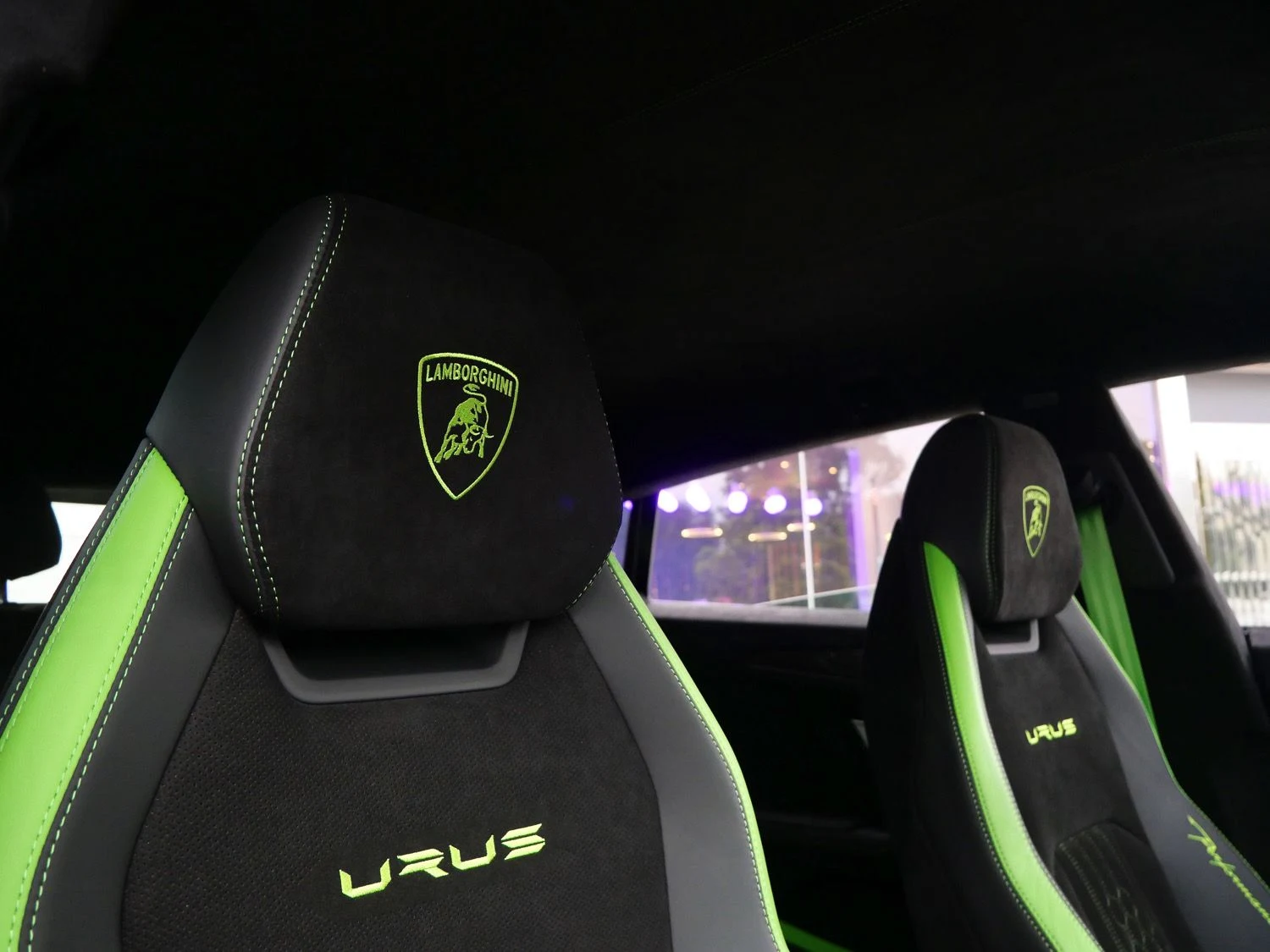 2024 Lamborghini Urus Performante interior, seats, Nero Cosmus/Verde Faurus