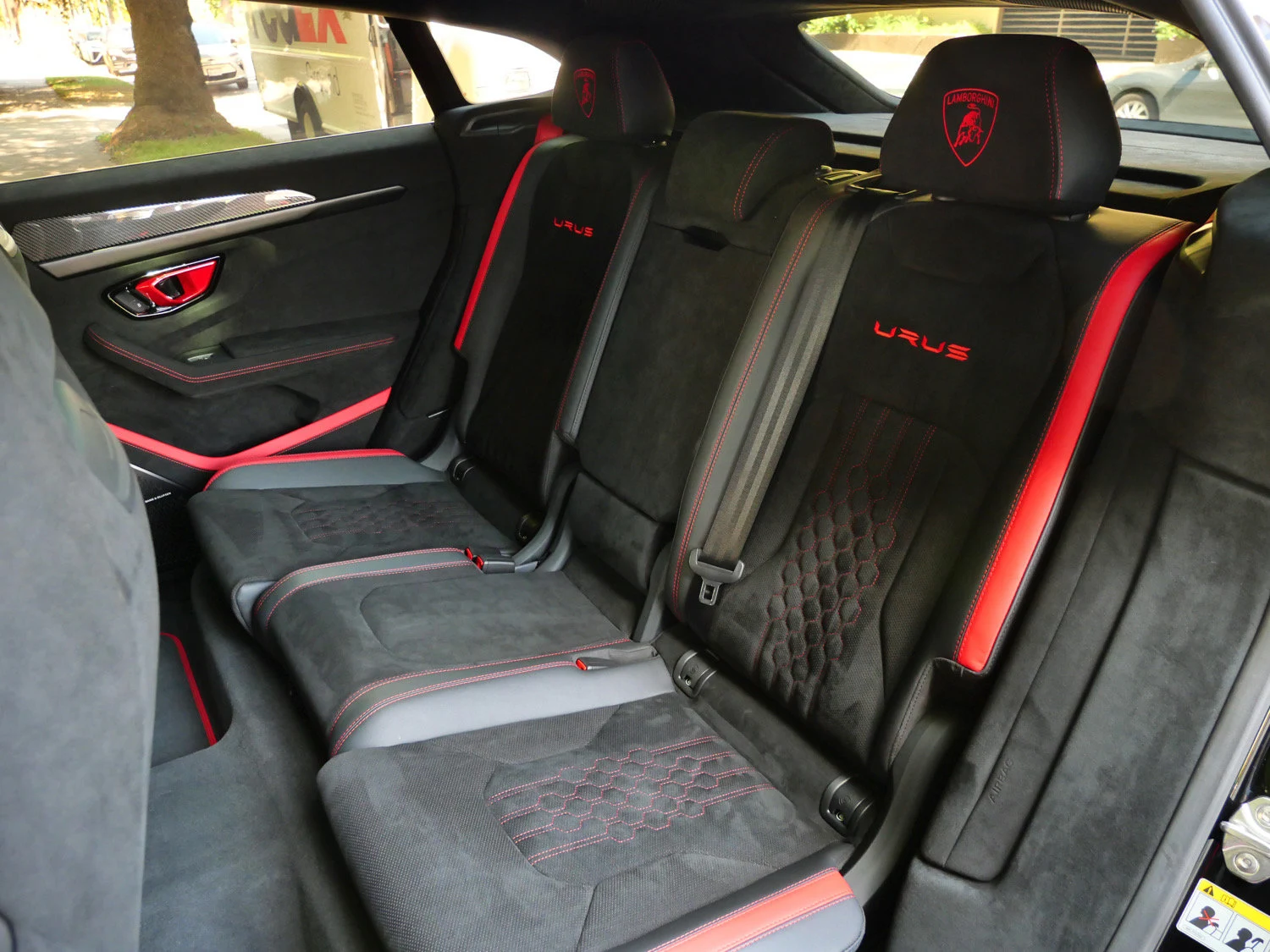 2024 Lamborghini Urus Performante interior, seats, Nero Cosmus/Rosso Alala