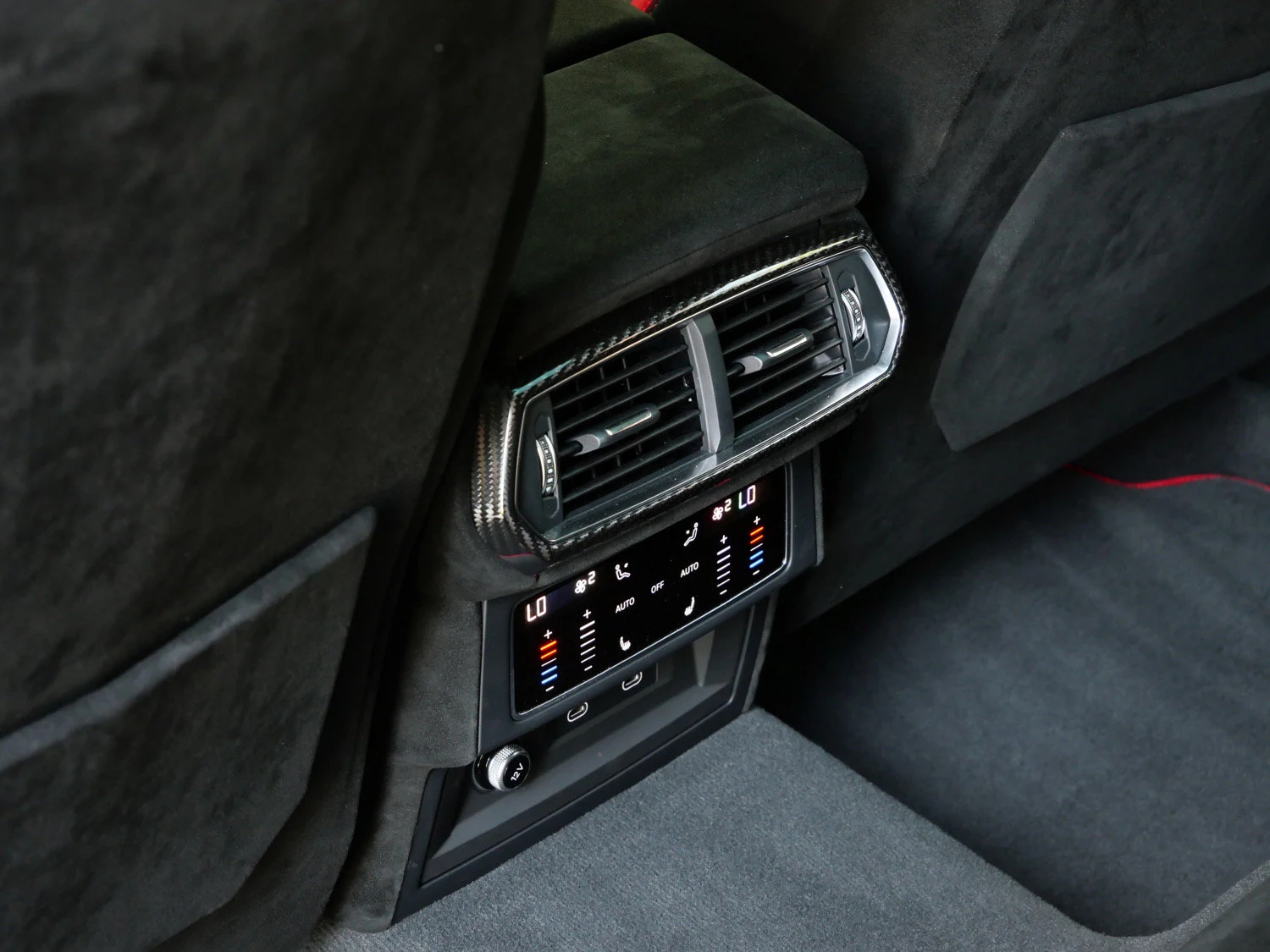 2024 Lamborghini Urus Performante interior, Nero Cosmus/Rosso Alala