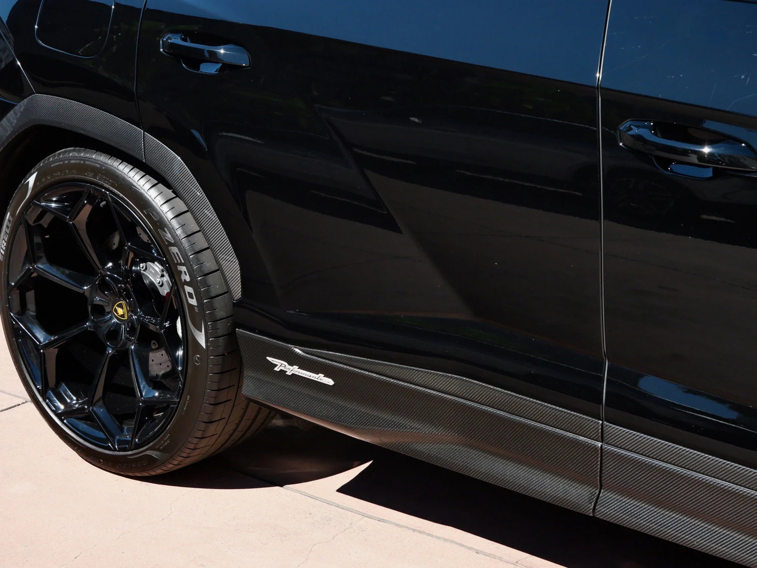 2024 Lamborghini Urus Performante for sale, exterior, Black