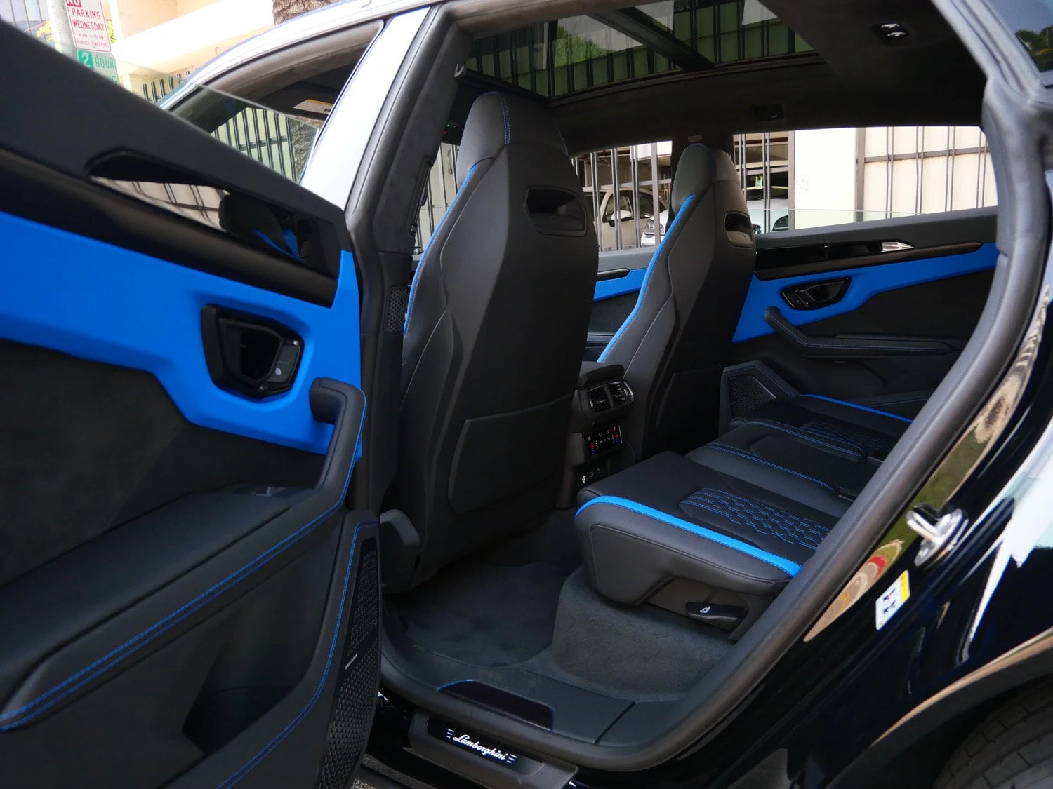 2024 Lamborghini Urus S interior, seats, Nero Ade/Blu Amon