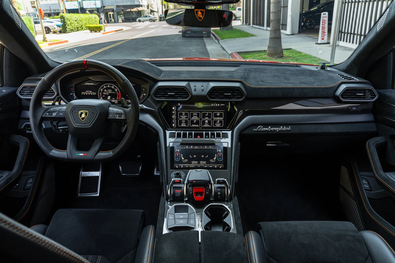 2024 Lamborghini Urus Performante interior, dashboard, Nero Cosmus/Arancio Leonis