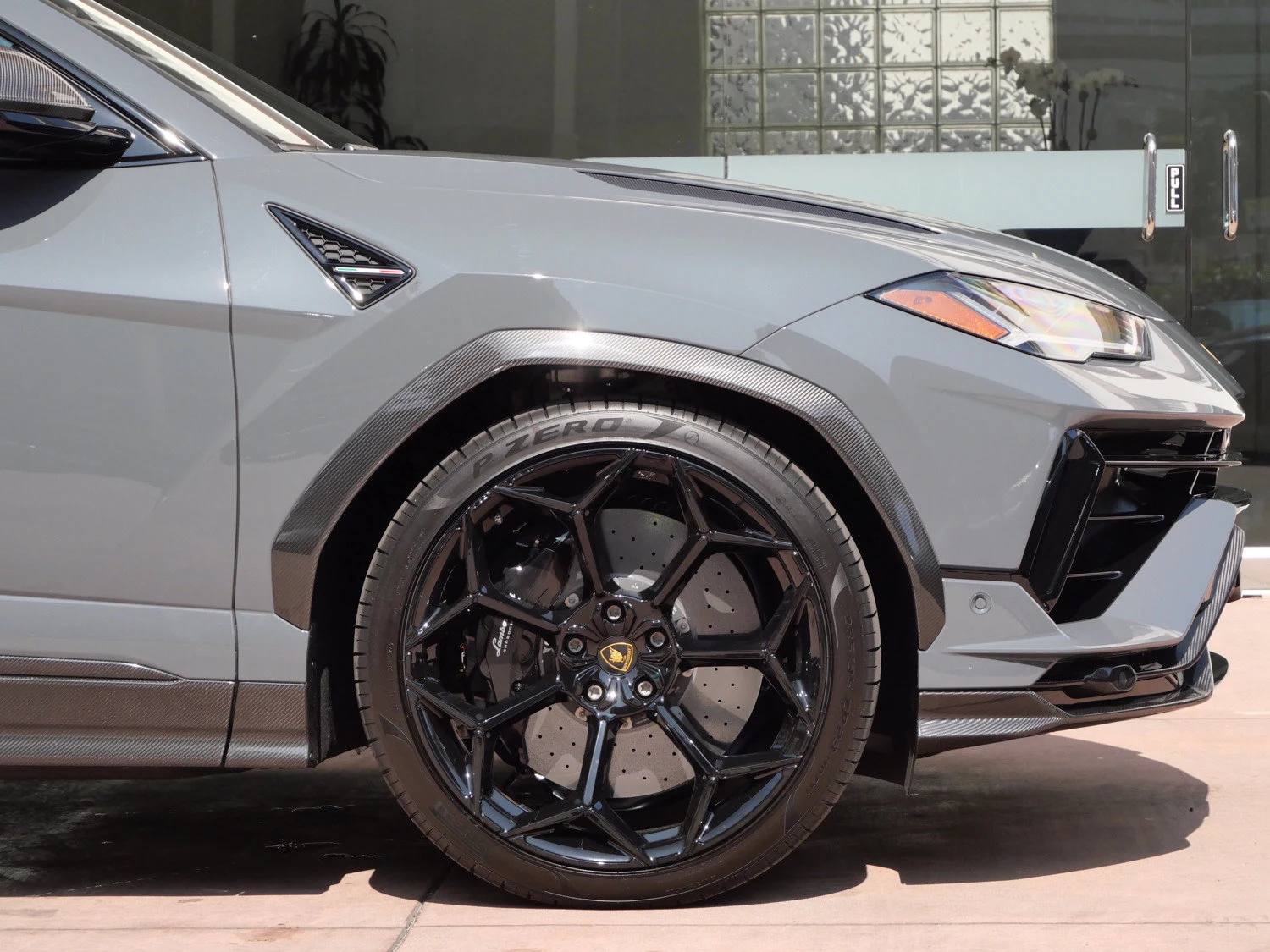 2024 Lamborghini Urus Performante for sale, exterior, Grey