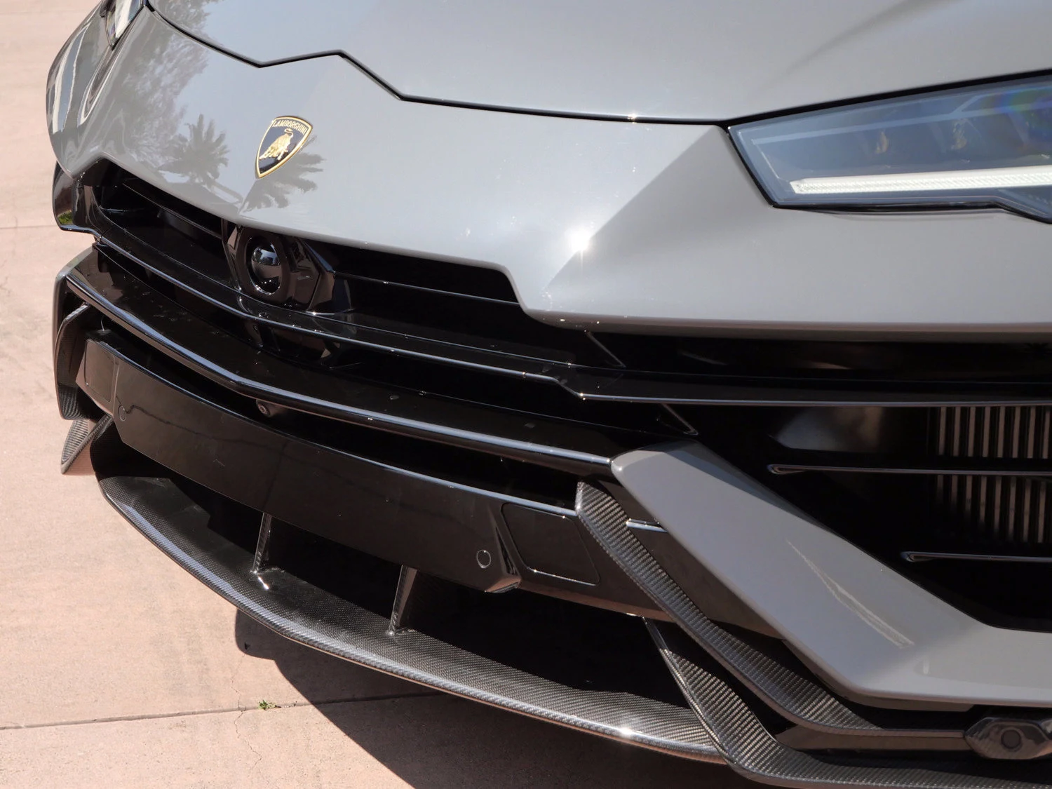 2024 Lamborghini Urus Performante for sale, exterior, Grey