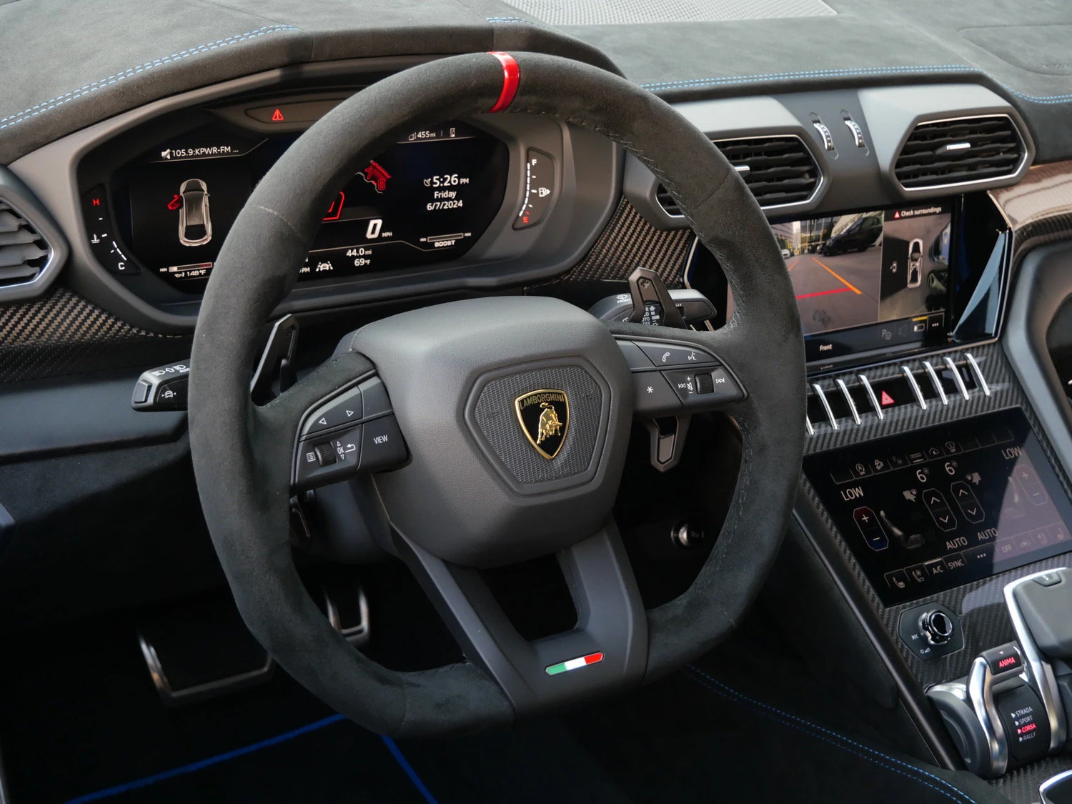 2024 Lamborghini Urus Performante interior, Nero Cosmus/Blu Amon