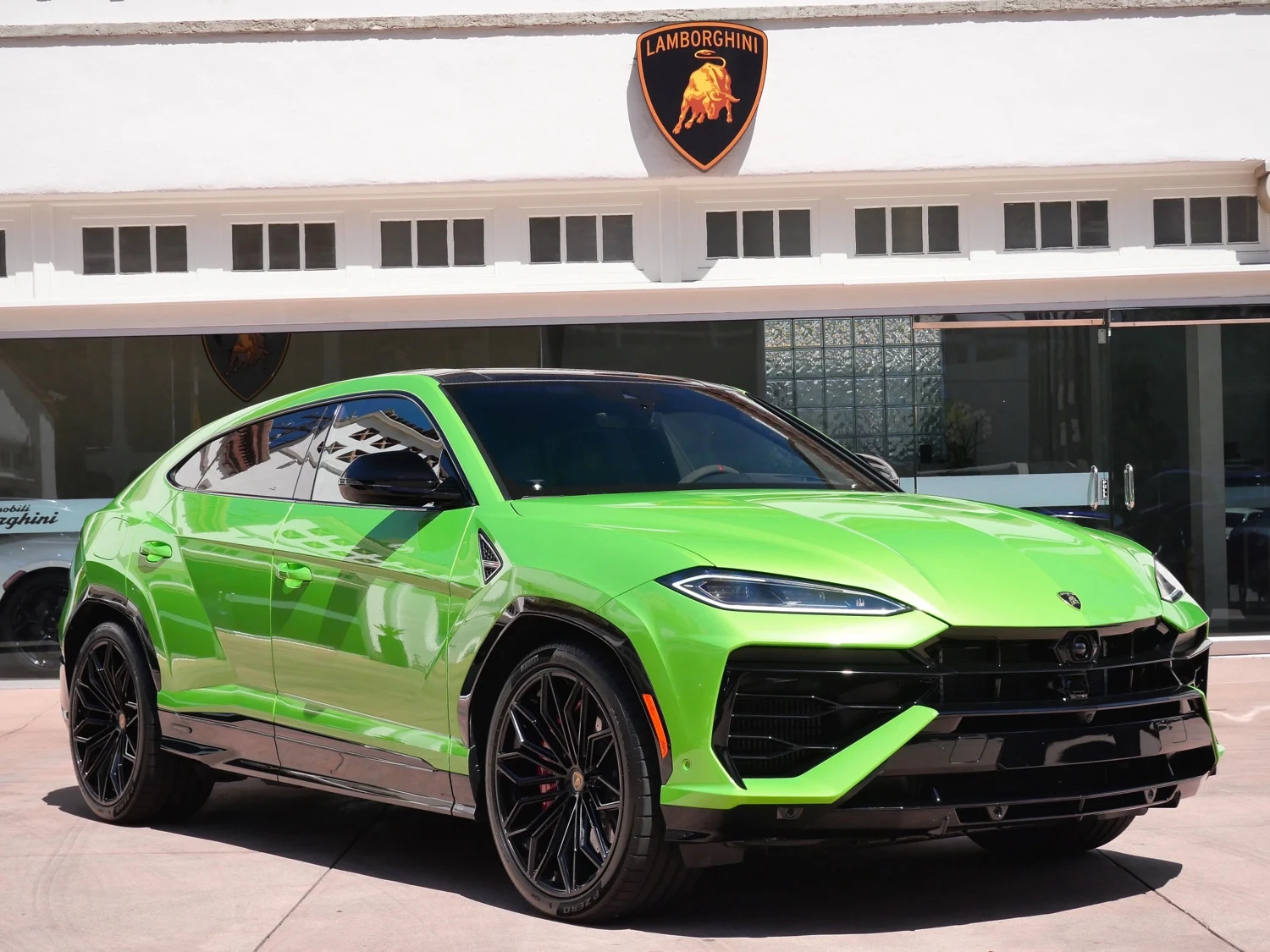 2026 Lamborghini Urus SE for sale, exterior, Green
