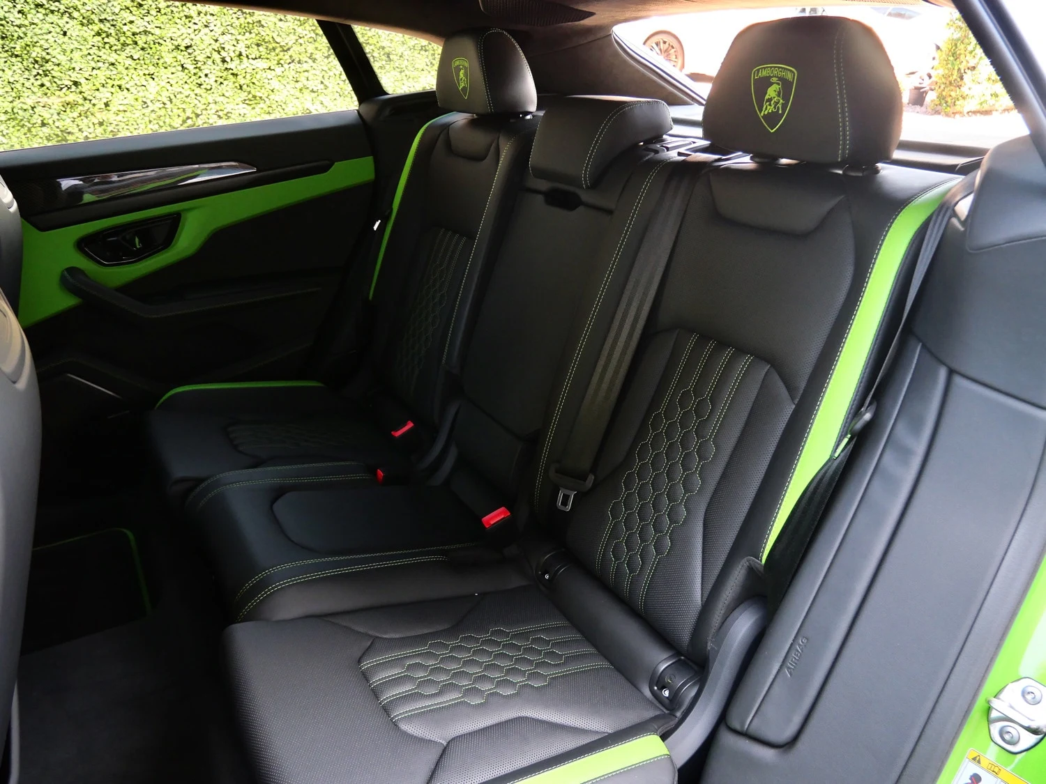 2026 Lamborghini Urus SE interior, seats, Nero Ade