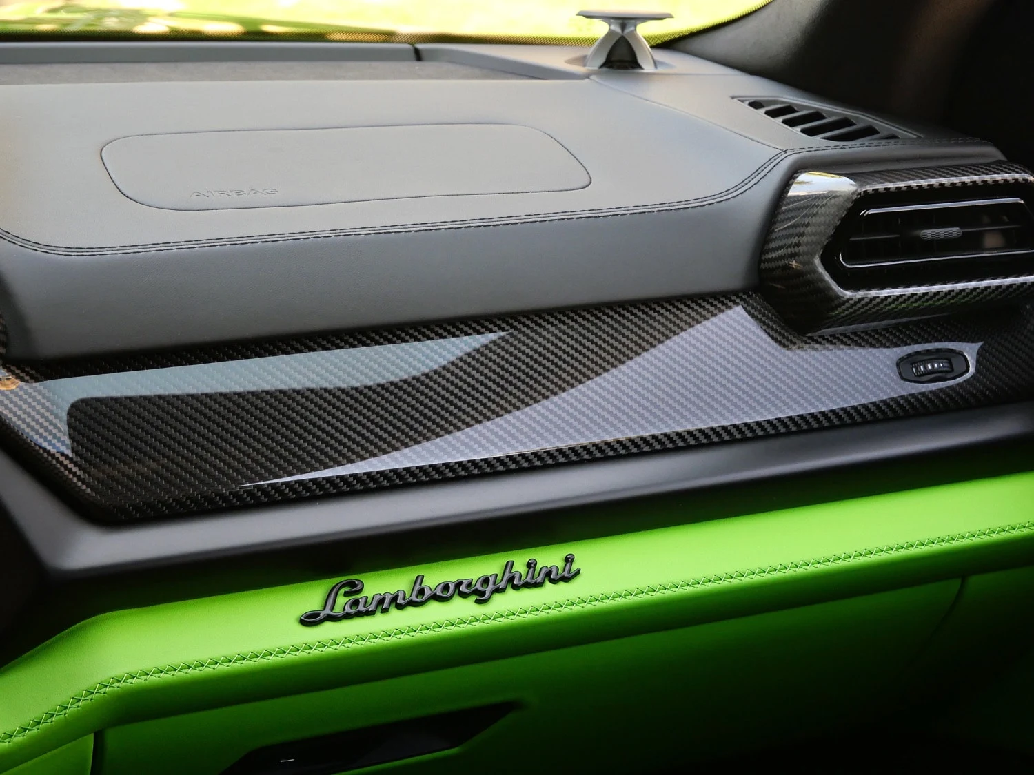 2026 Lamborghini Urus SE, detail