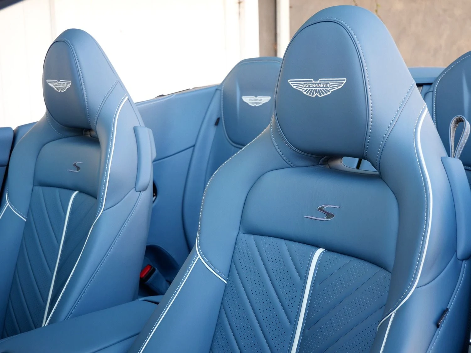 2026 Aston Martin DB12 S Volante interior, seats, Arctic Blue - Semi Aniline(Rc0