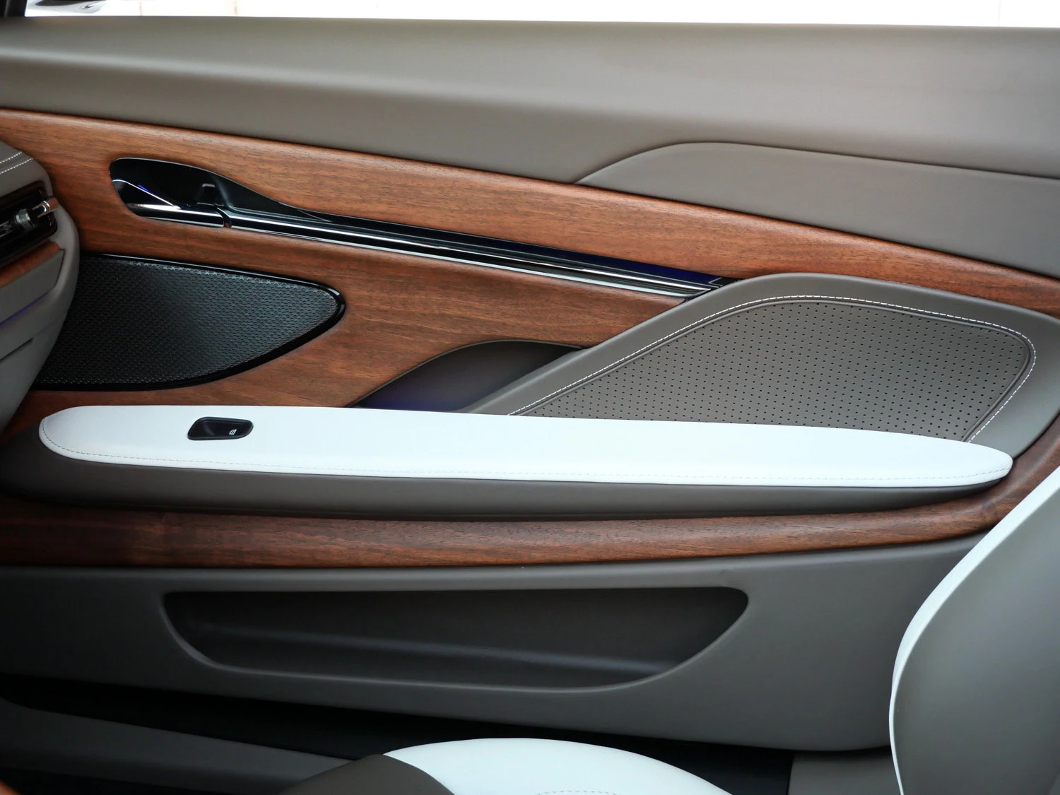 2026 Aston Martin DB12 S Volante interior, door panel, Bison Brown - Semi Aniline