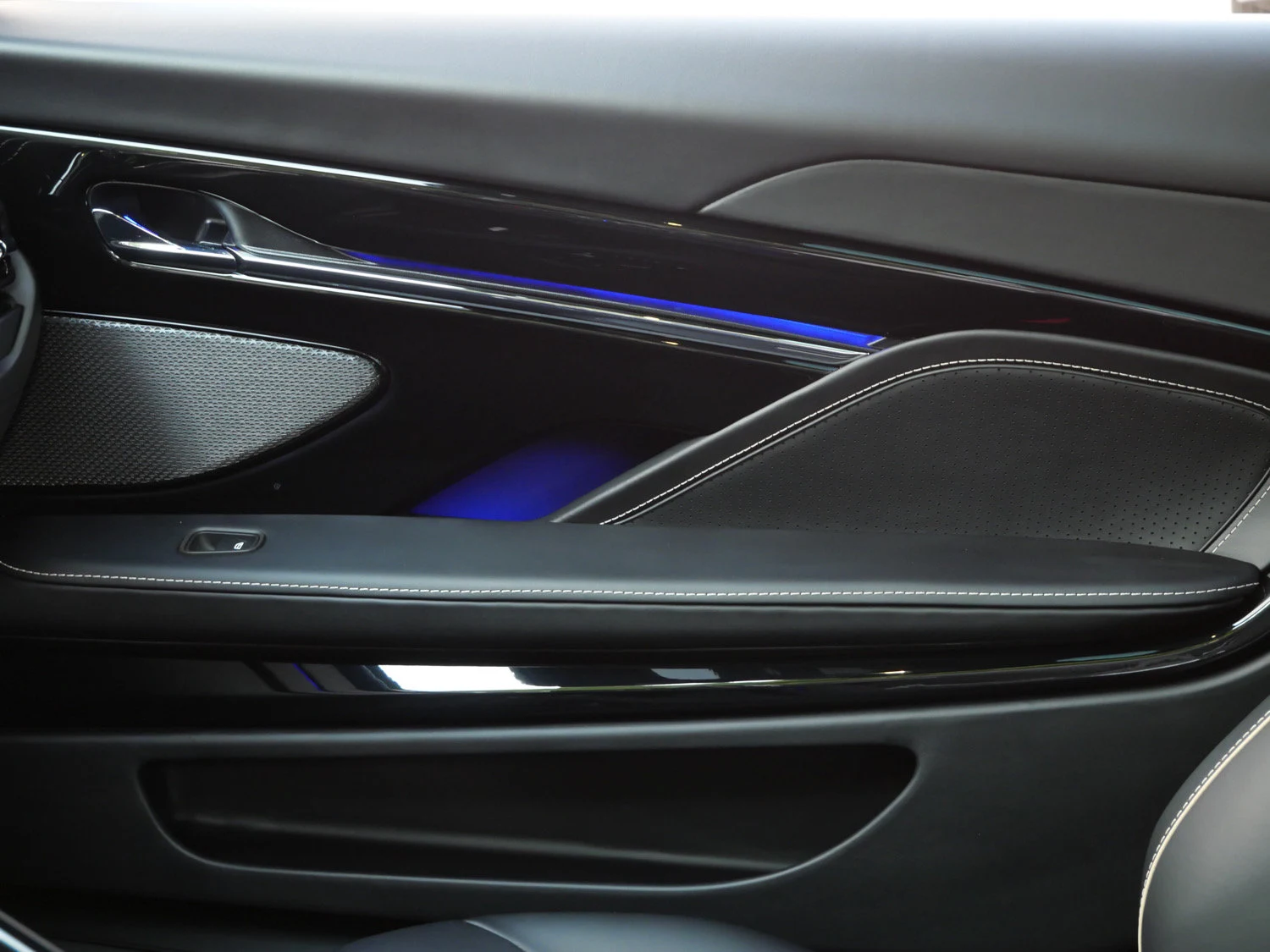 2026 Aston Martin DB12 S interior, door panel, Onyx Black - Semi Aniline