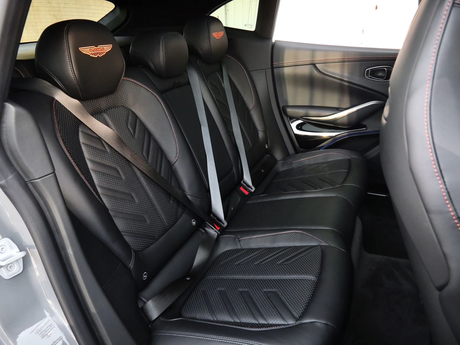 2026 Aston Martin DBX S interior, seats, Onyx Black - Semi Aniline / On