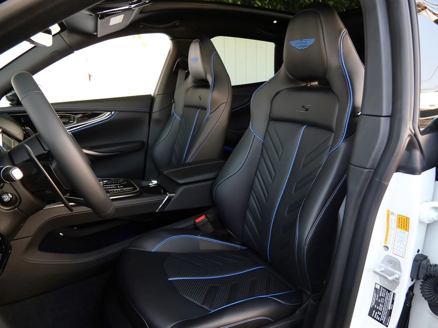 2026 Aston Martin DBX S interior, seats, Onyx Black - Semi Aniline