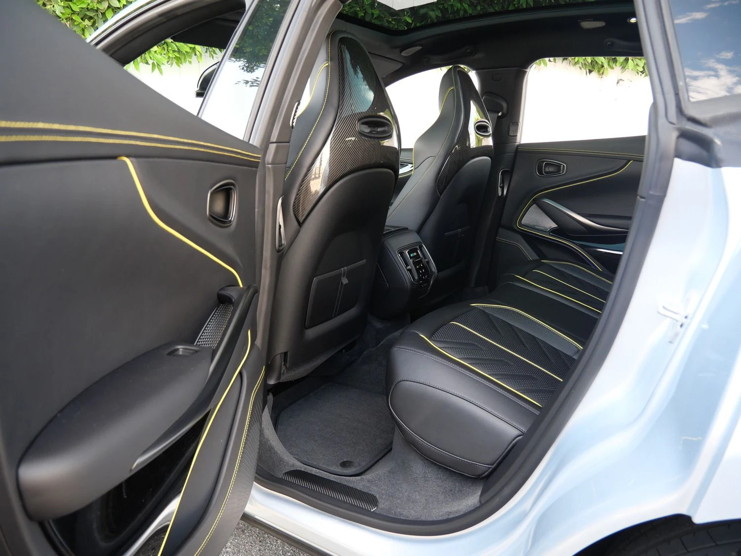 2026 Aston Martin DBX S interior, Onyx Black - Semi Aniline