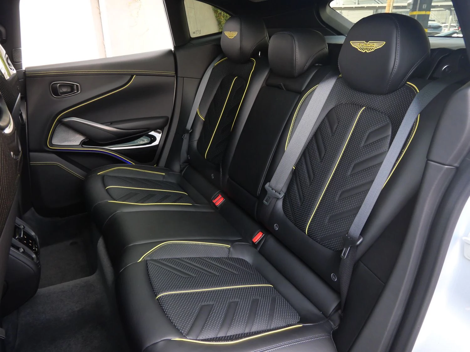 2026 Aston Martin DBX S interior, seats, Onyx Black - Semi Aniline