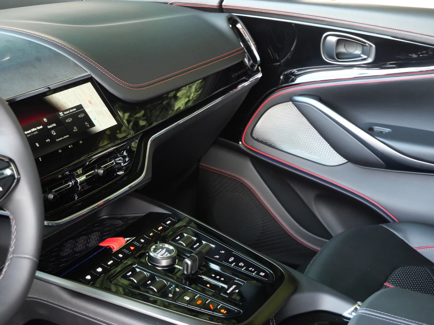2026 Aston Martin DBX S interior, Onyx Black - Semi Aniline