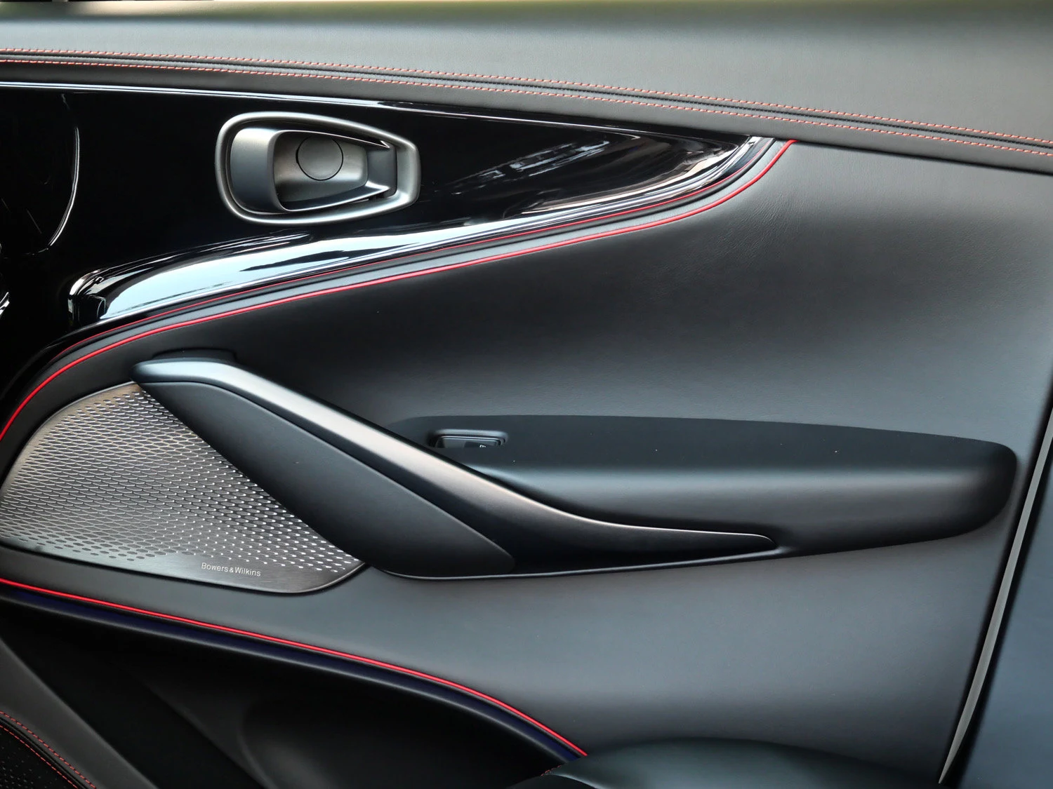 2026 Aston Martin DBX S interior, door panel, Onyx Black - Semi Aniline
