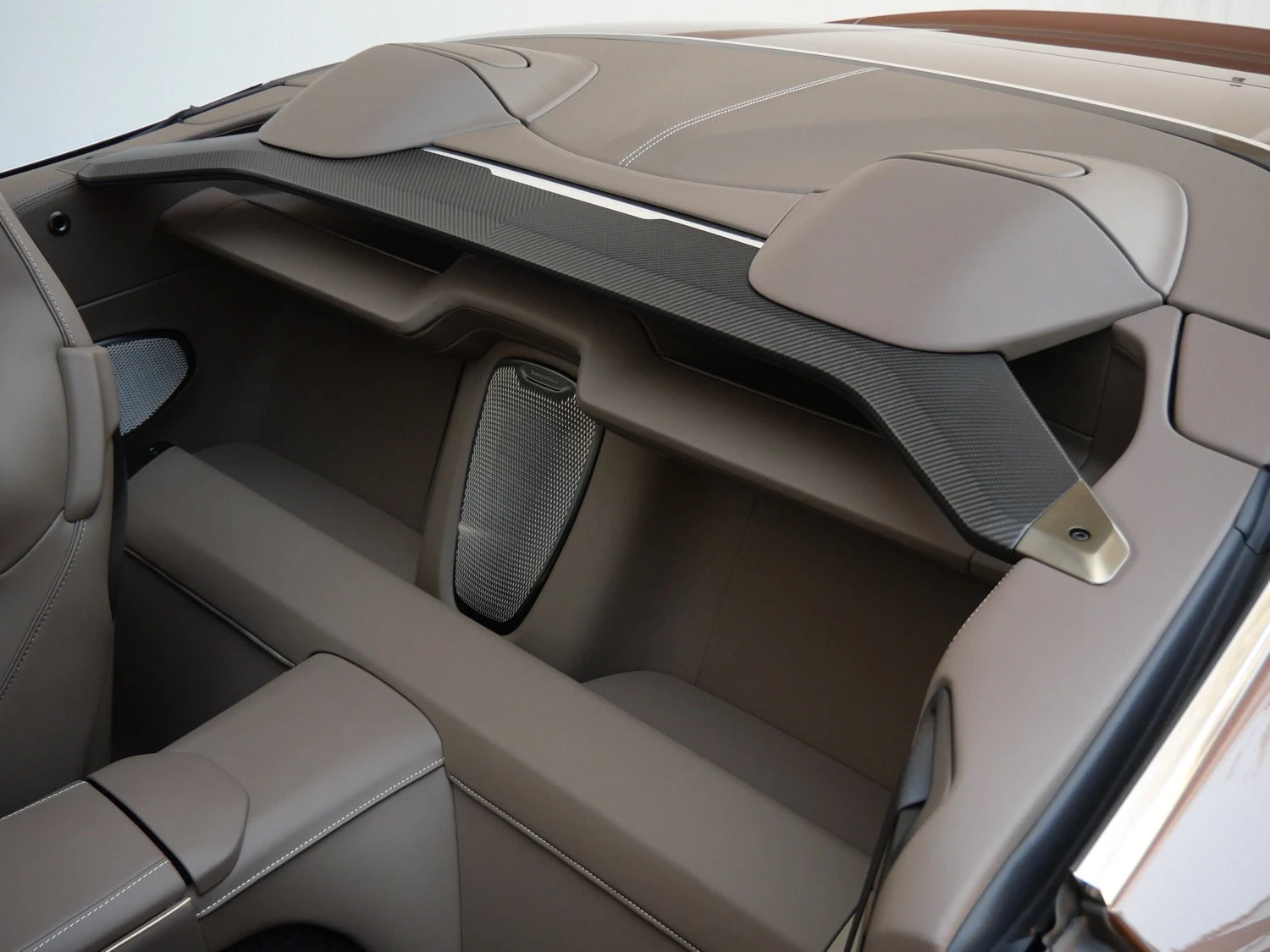 2026 Aston Martin Vanquish Volante for sale, photo 28 of 29