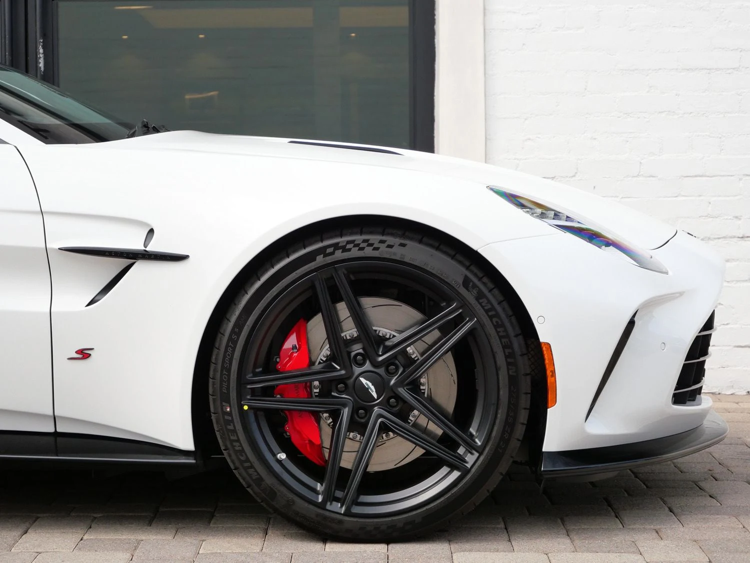 2026 Aston Martin Vantage S for sale, exterior, White