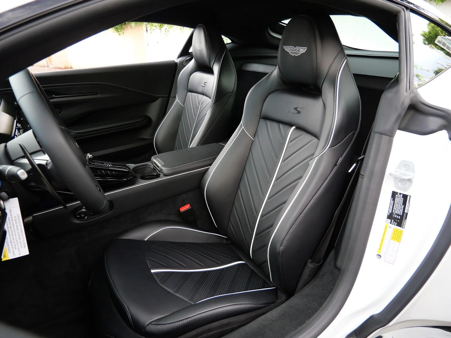 2026 Aston Martin Vantage S interior, seats, Onyx Black - Semi Aniline / On