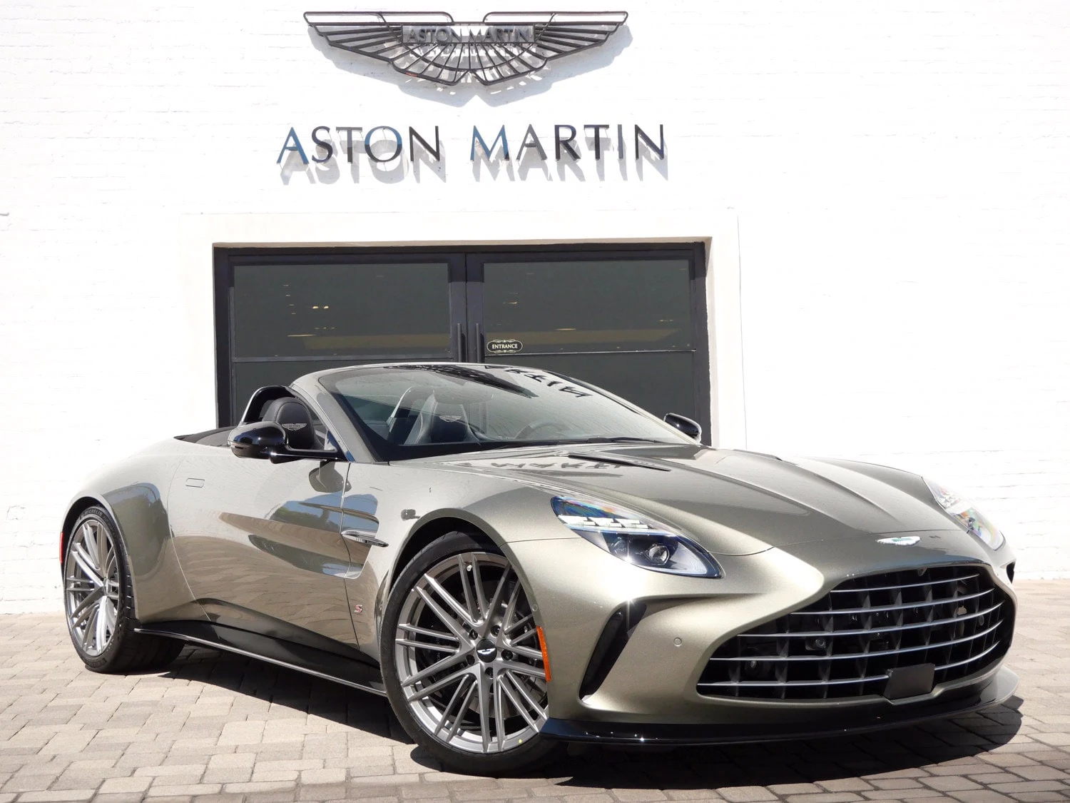 2026 Aston Martin Vantage S Roadster for sale in Beverly Hills, California