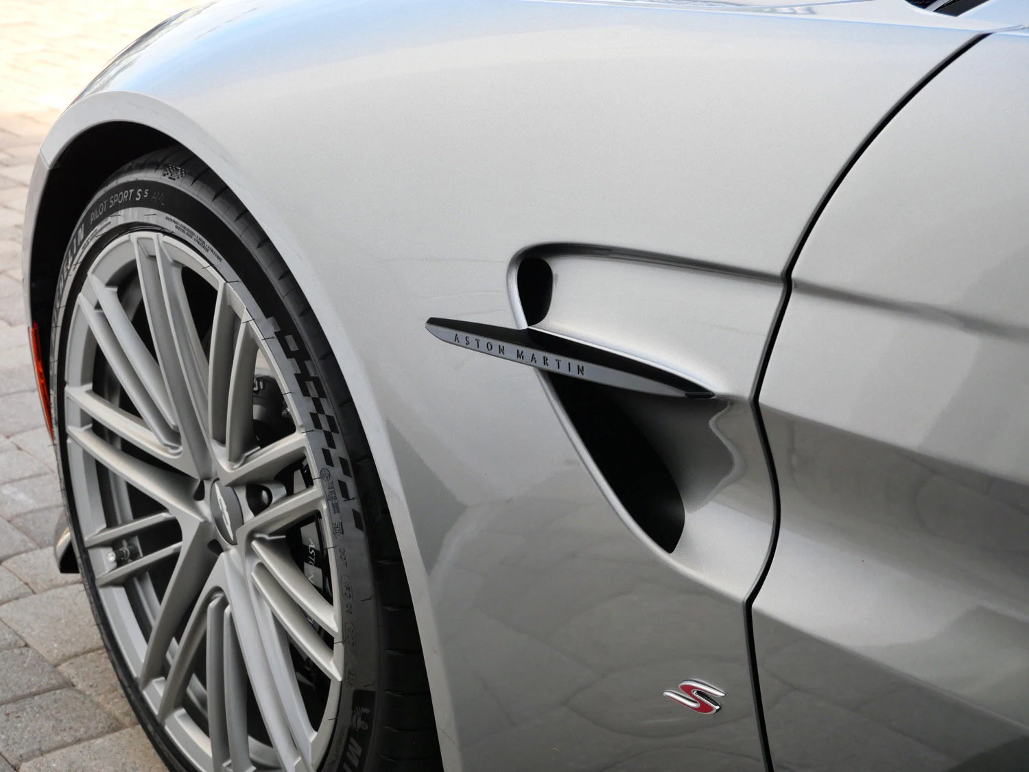 2026 Aston Martin Vantage S for sale, exterior, Silver