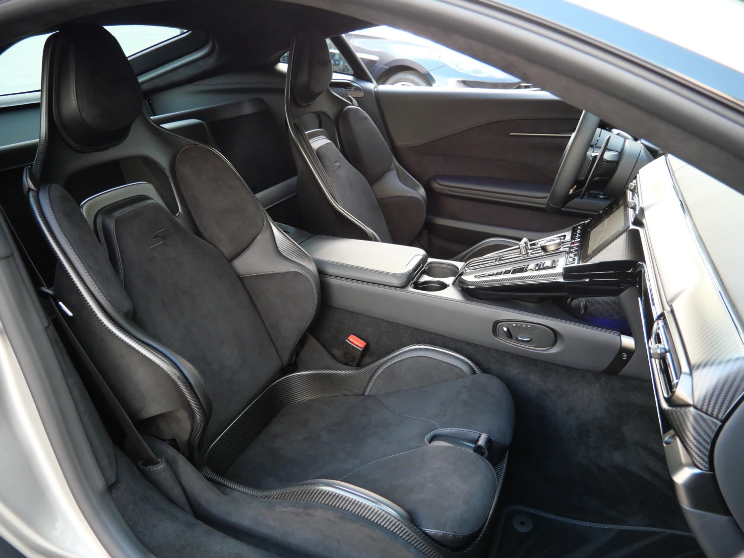 2026 Aston Martin Vantage S interior, seats, Onyx Black