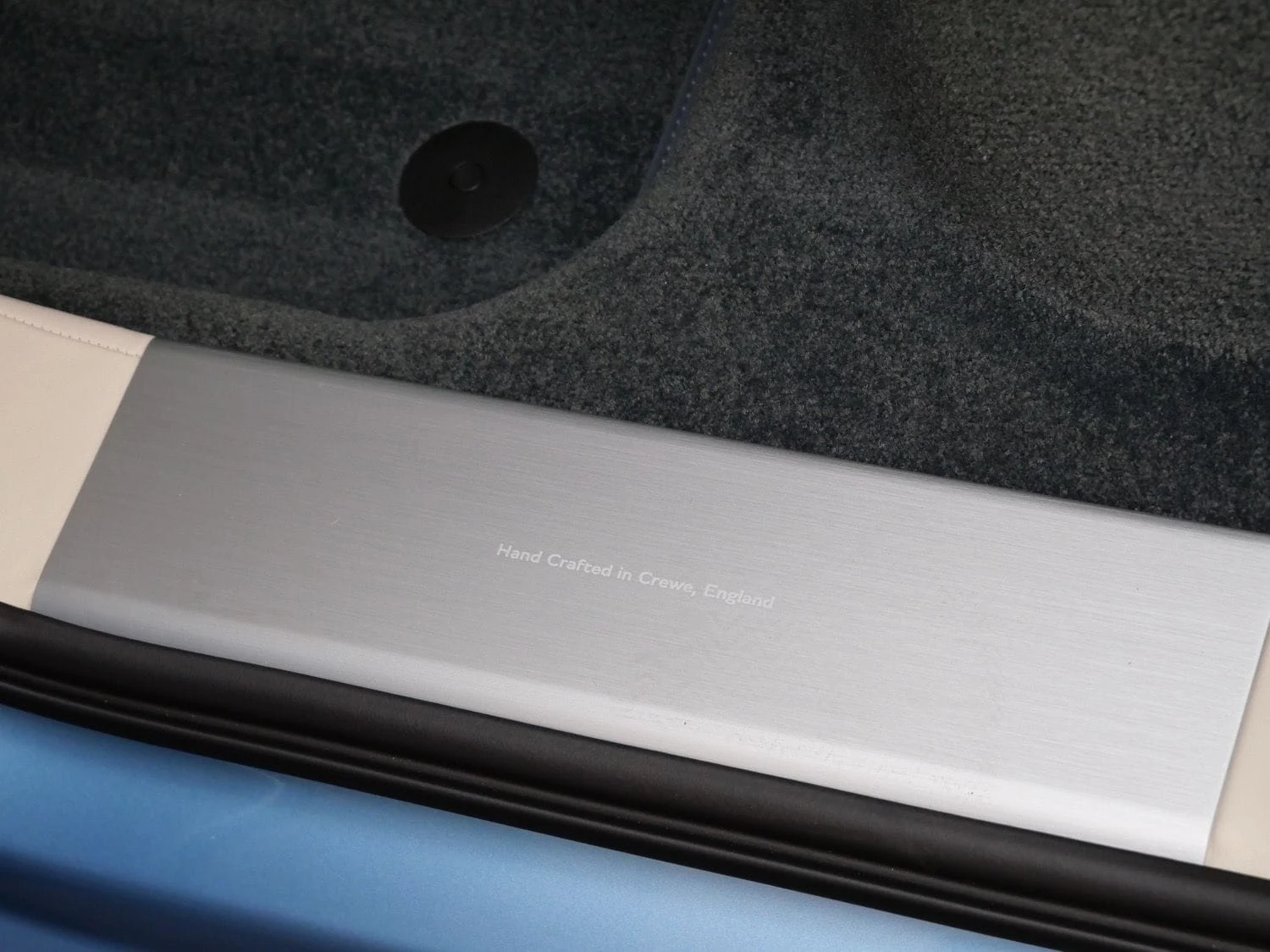 2026 Bentley Bentayga V8 interior, door sill, Linen