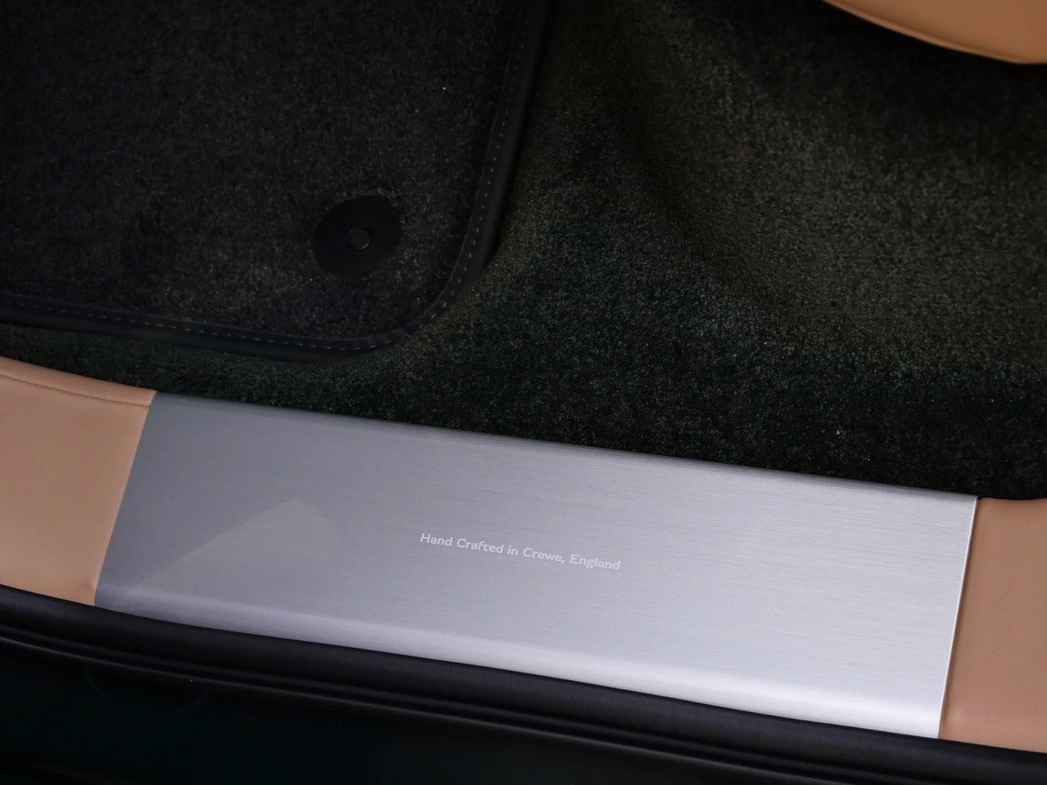 2026 Bentley Bentayga Hybrid interior, door sill, Camel