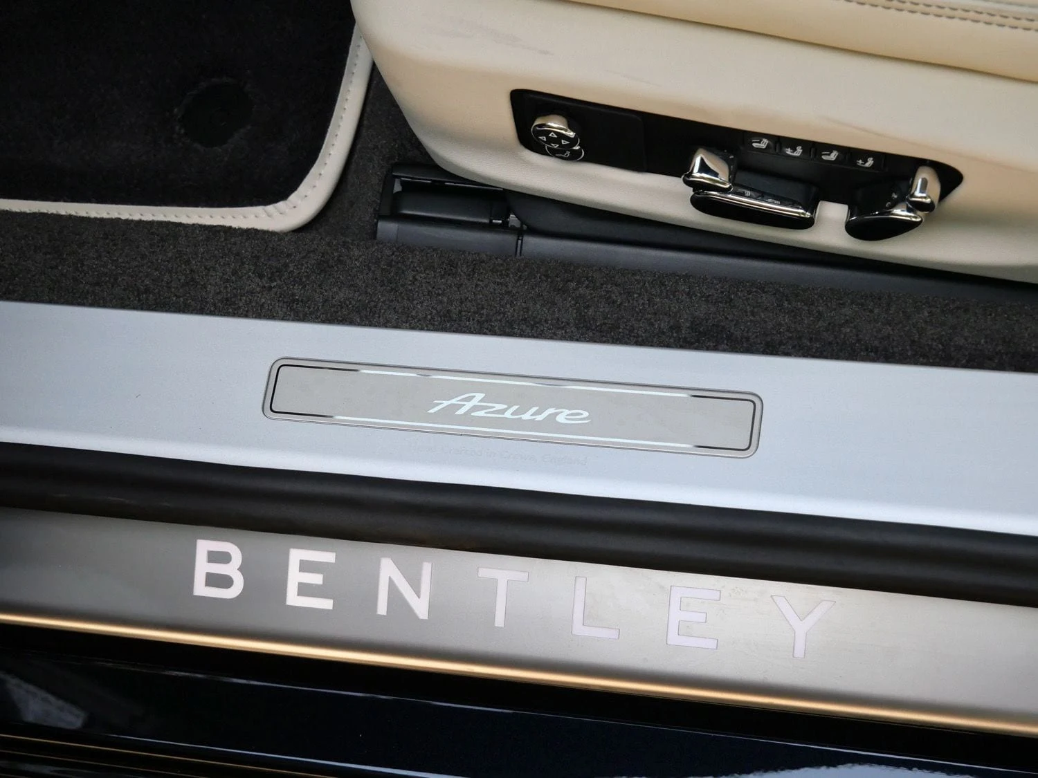 2026 Bentley Continental GT Azure interior, door sill, Linen