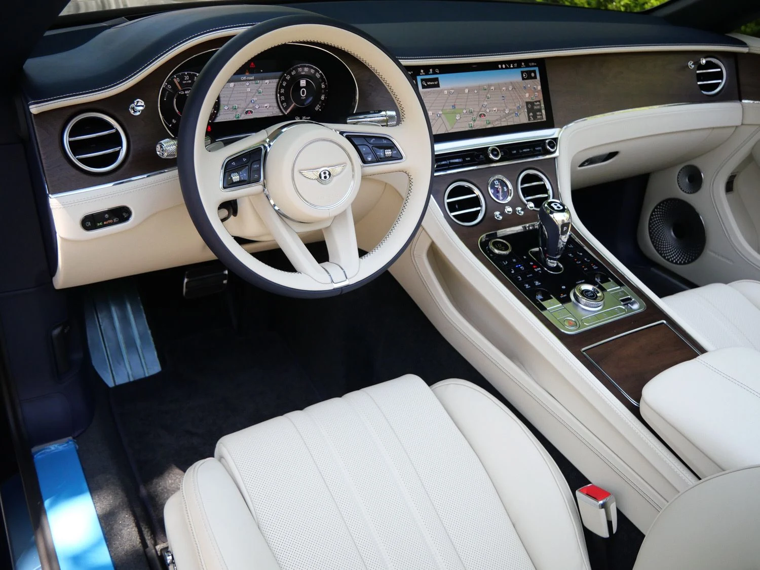 2026 Bentley Continental GTC interior, dashboard, Linen