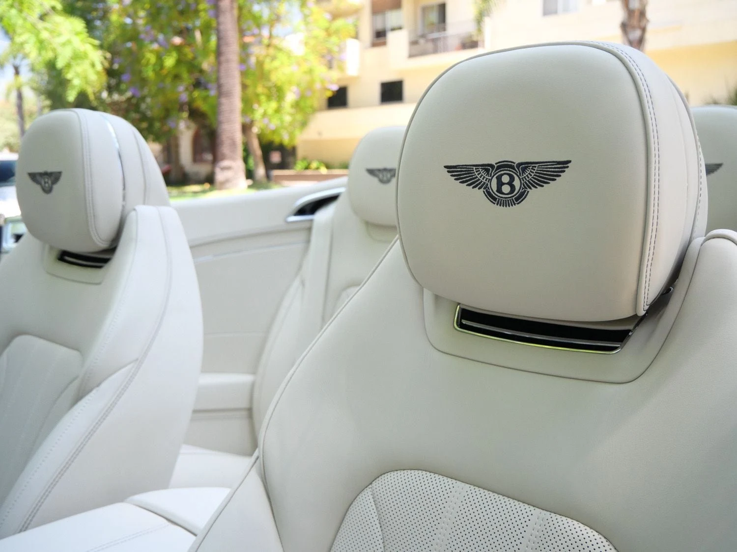 2026 Bentley Continental GTC interior, seats, Linen
