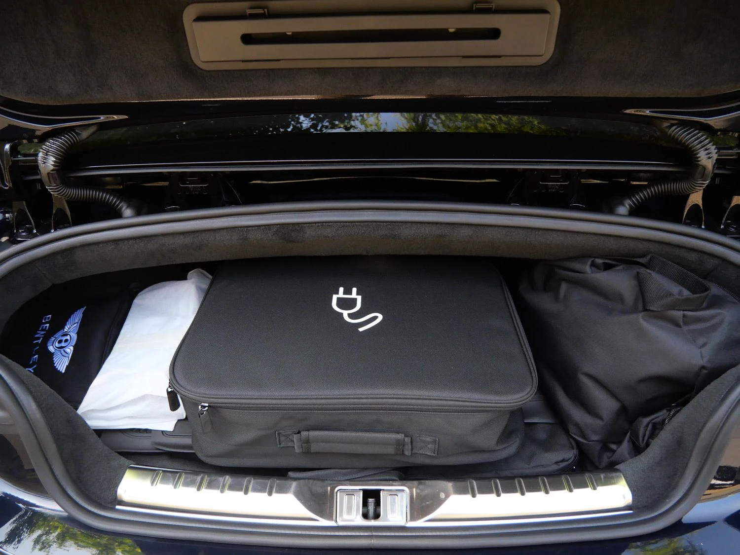 2026 Bentley Continental GTC trunk