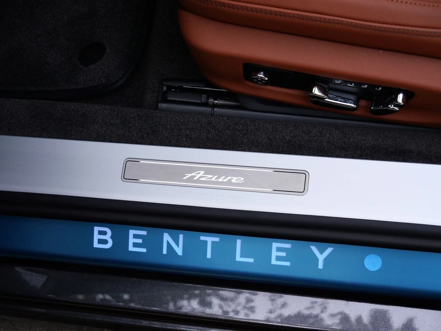 2026 Bentley Continental GTC Azure interior, door sill, Saddle