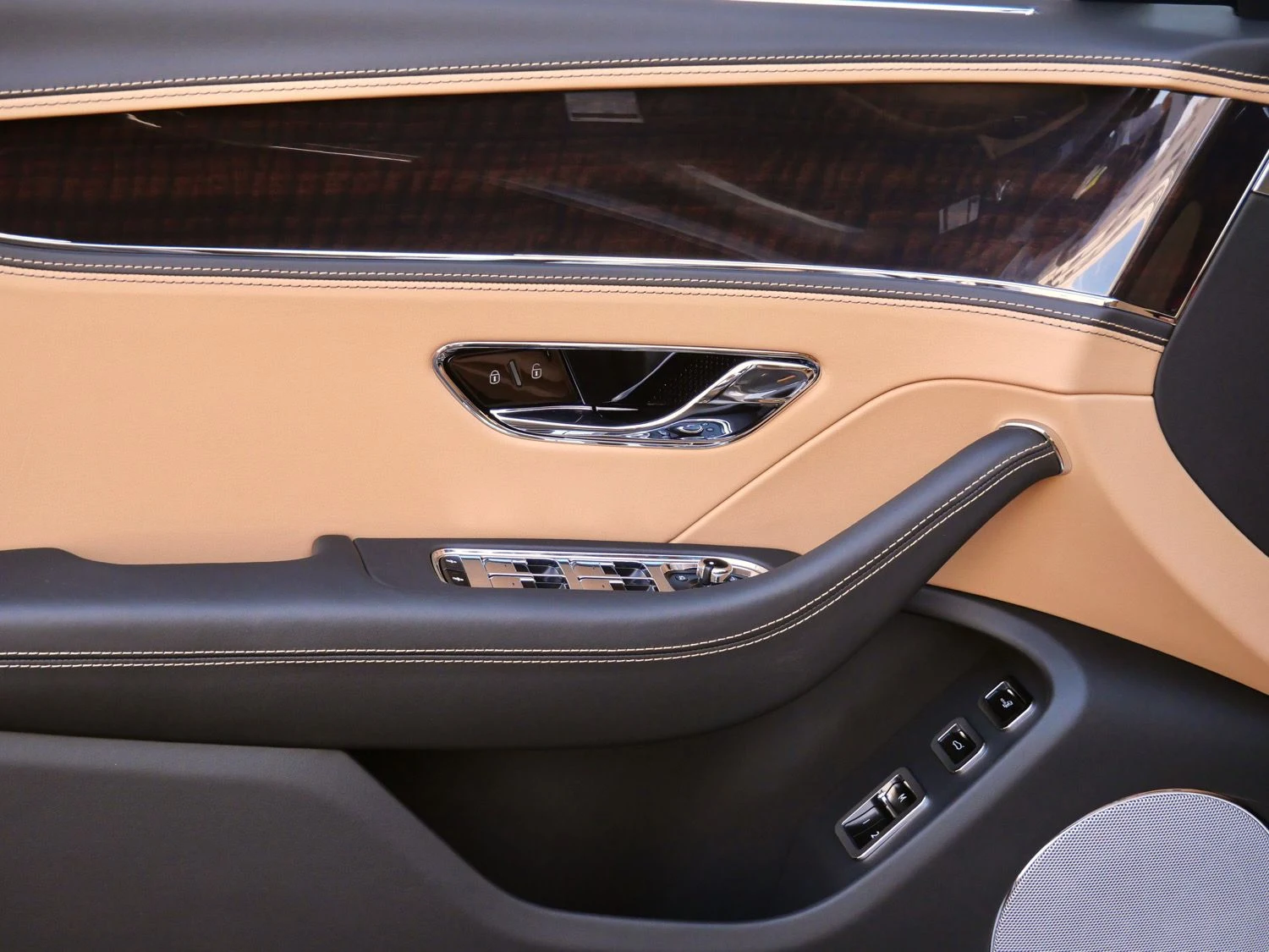 2026 Bentley Flying Spur interior, door panel, Camel