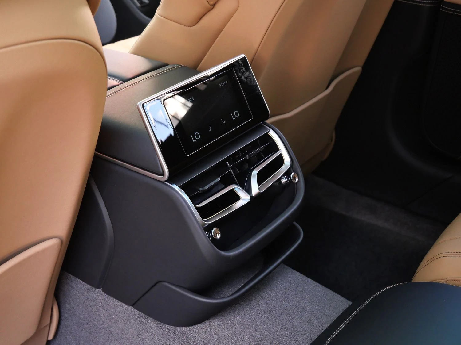 2026 Bentley Flying Spur interior, Camel