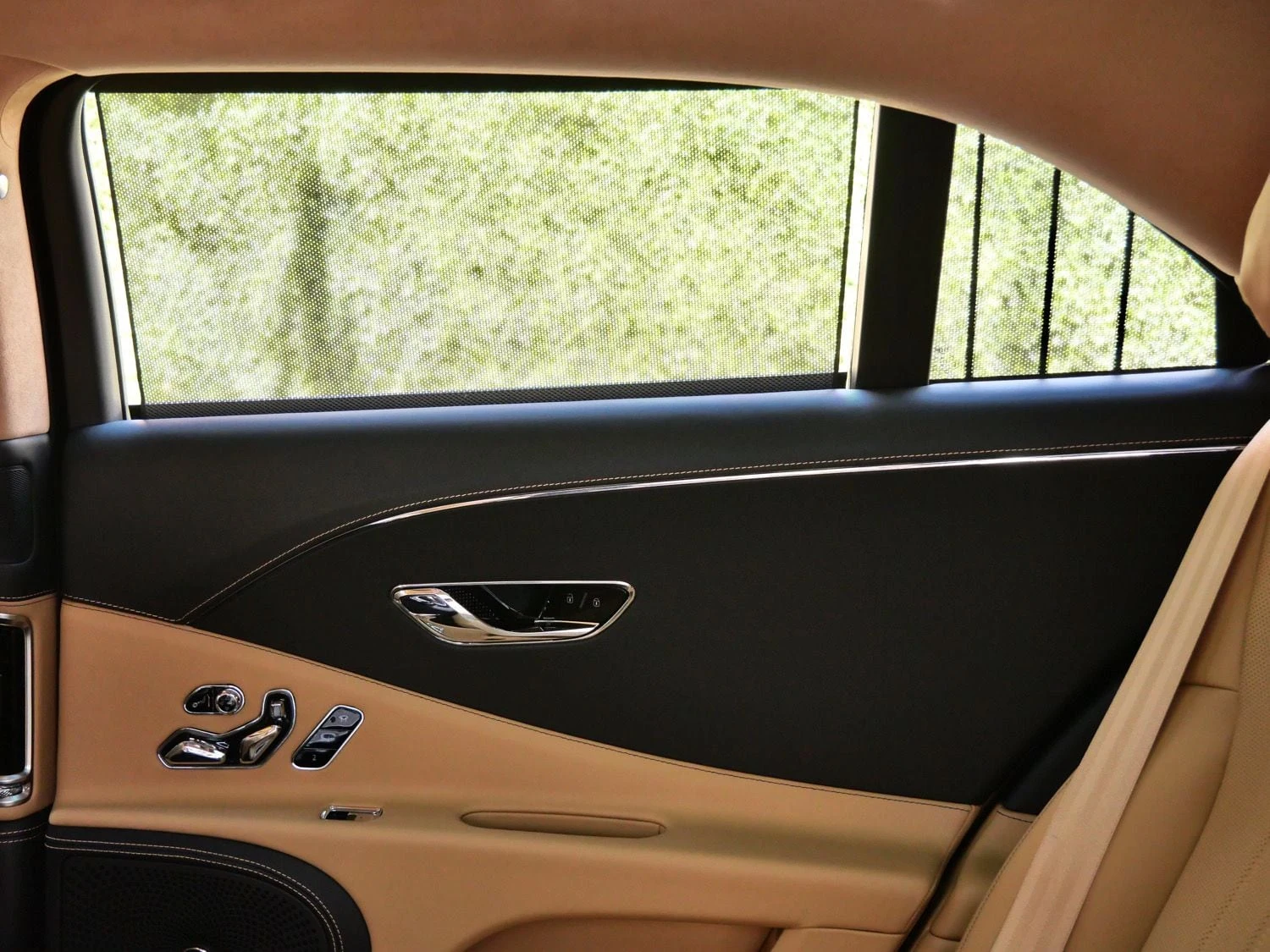 2026 Bentley Flying Spur interior, door panel, Camel