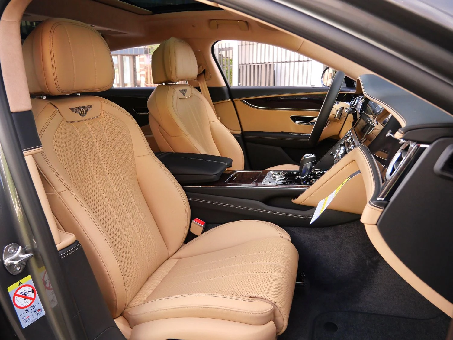 2026 Bentley Flying Spur interior, seats, Camel