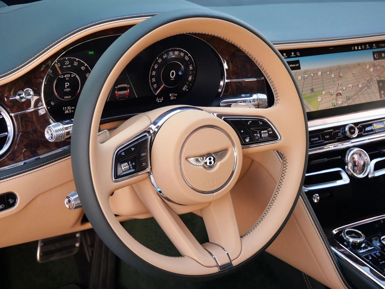 2026 Bentley Flying Spur interior, Saddle