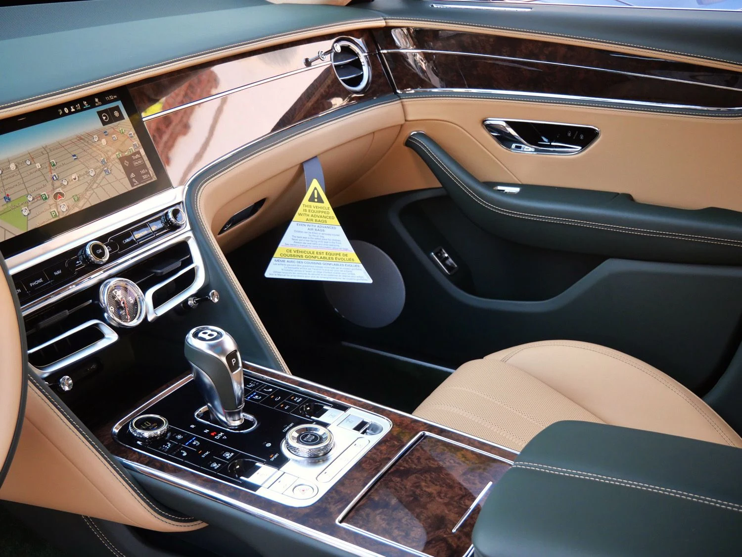 2026 Bentley Flying Spur interior, Saddle